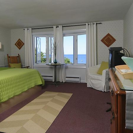 Eagle House Beachside Motel Rockport Exterior photo