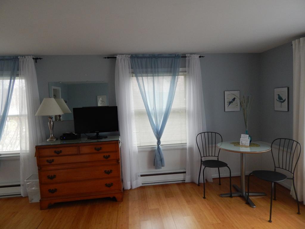 Eagle House Beachside Motel Rockport Room photo