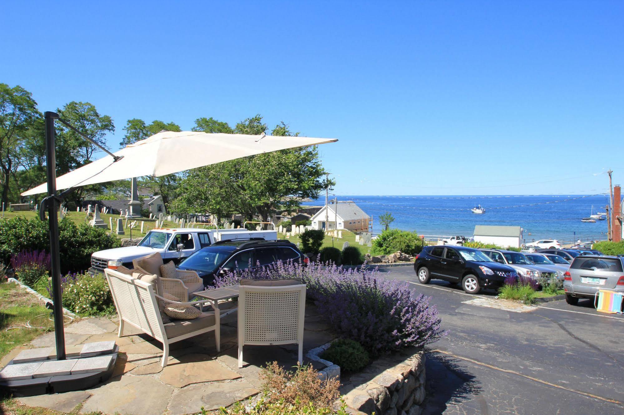 Eagle House Beachside Motel Rockport Exterior photo